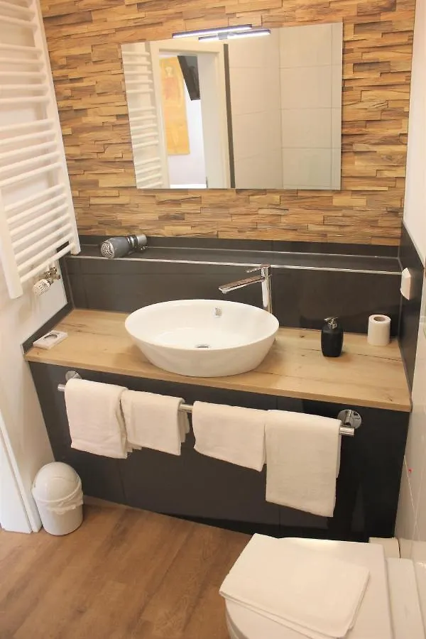 Hotel Am Blumenhaus Bamberg 2*,
